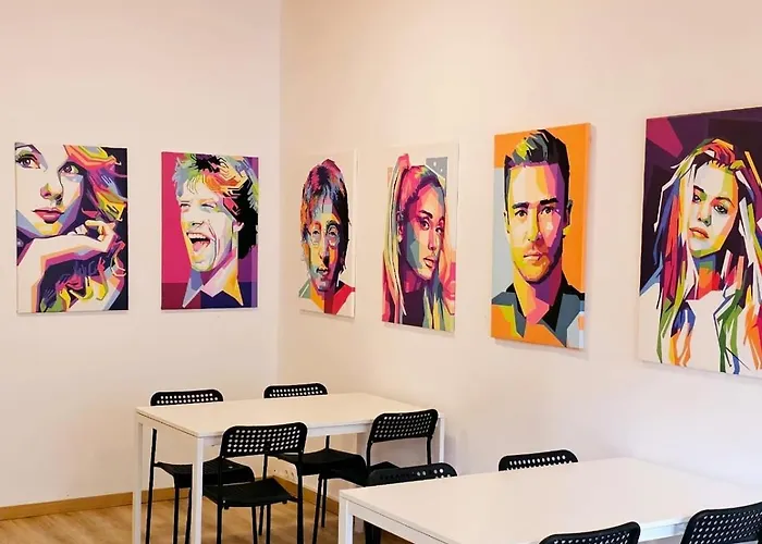 Arc House Pop Art